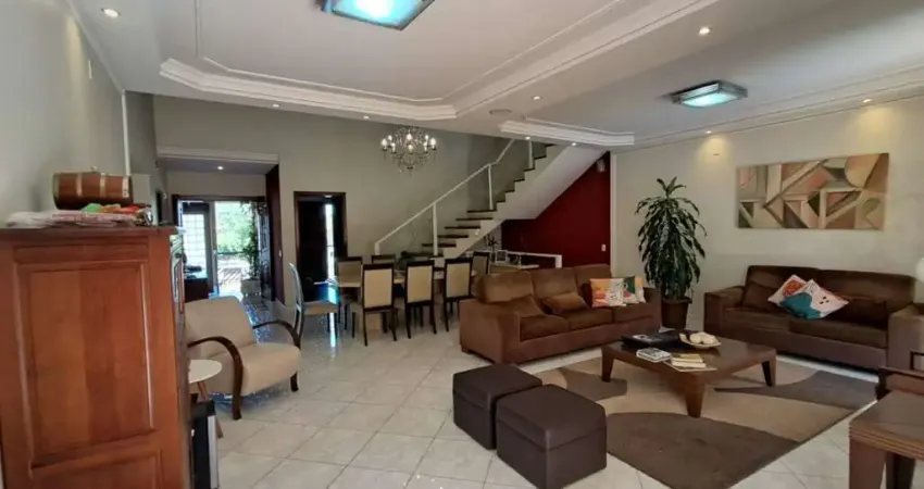 Casa para venda em Nova Piracicaba de 364.00m² com 5 Quartos, 3 Suites e 4 Garagens
