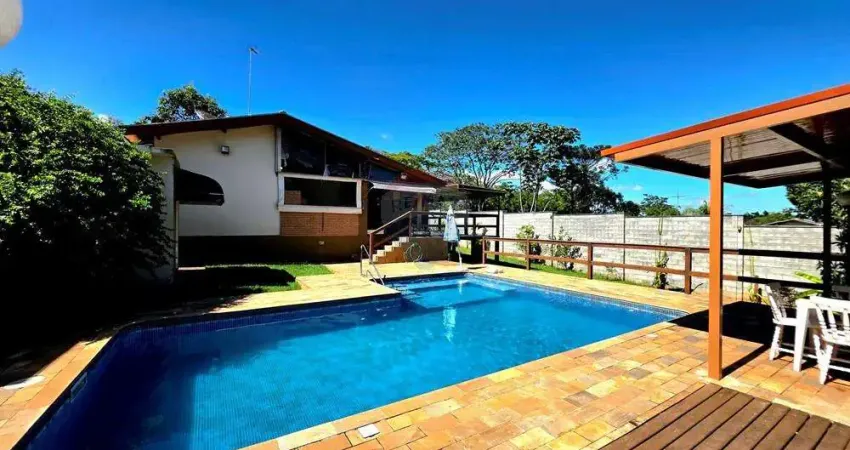 Chácara para venda em Núcleo Urbano Parque Ana Helena de 234.57m² com 2 Quartos, 2 Suites e 2 Garagens