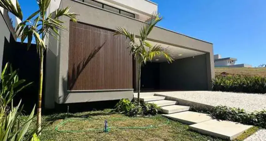 Casa para venda em Parque Universitário de 215.00m² com 3 Quartos, 3 Suites e 4 Garagens