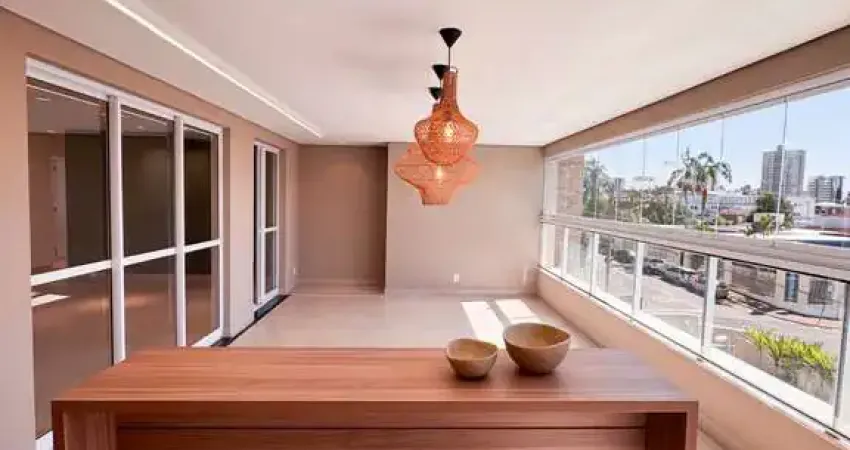 Apartamento para venda em Centro de 180.00m² com 3 Quartos, 3 Suites e 3 Garagens