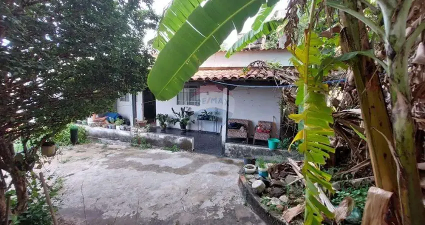 Casa para venda em Novo Glória de 89.00m² com 3 Quartos e 2 Garagens