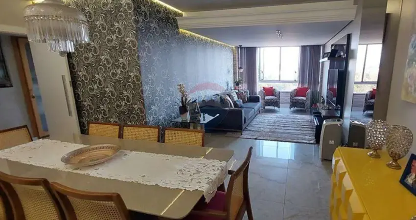 Apartamento para venda em Castelo de 163.00m² com 3 Quartos, 1 Suite e 2 Garagens