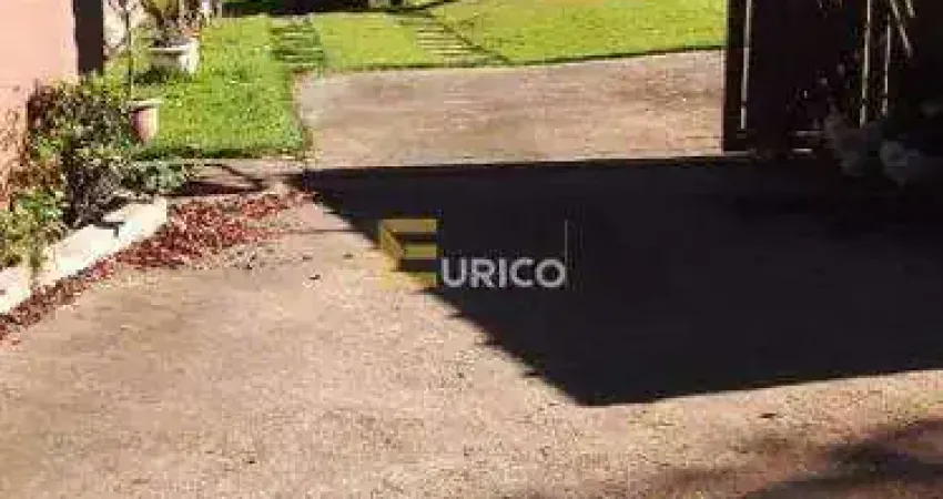 Chácara para venda em Caguassu de 180.00m² com 2 Quartos, 2 Suites e 4 Garagens