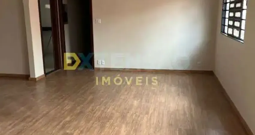 Casa para venda em Jardim América de 261.00m² com 3 Quartos, 1 Suite e 4 Garagens