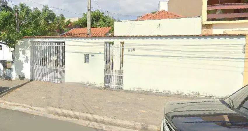Casa para venda em Vila Hortência de 264.00m² com 2 Quartos e 2 Garagens