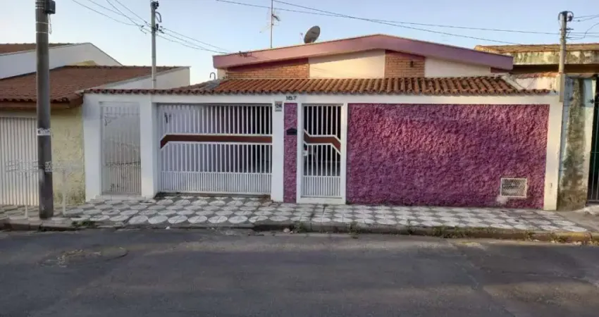 Casa para venda em Vila Hortência de 322.00m² com 5 Quartos e 3 Garagens