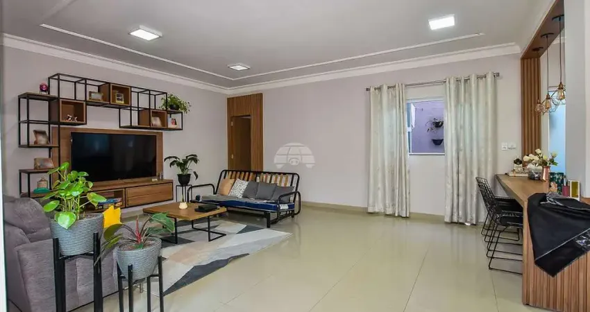 Sobrado para venda em Parque Da Fonte de 141.00m² com 3 Quartos, 1 Suite e 2 Garagens