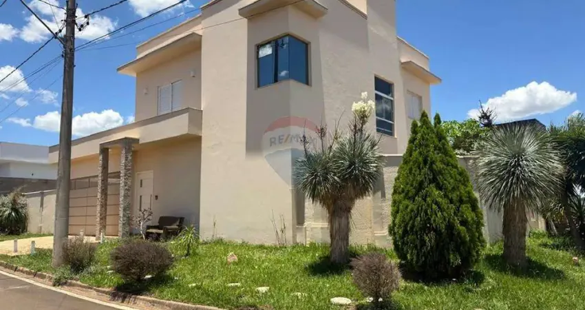 Casa para venda em Jardim Terras De Carolina de 237.00m² com 4 Quartos, 2 Suites e 2 Garagens