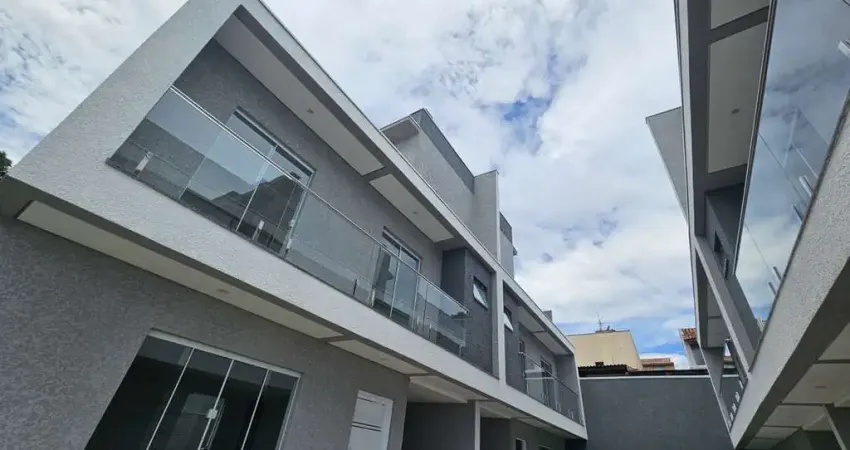 Sobrado para venda em Campo Comprido de 125.00m² com 3 Quartos, 1 Suite e 2 Garagens