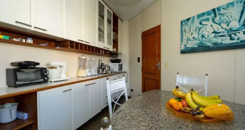 Apartamento para venda em Vila Suzana de 200.00m² com 4 Quartos, 2 Suites e 3 Garagens