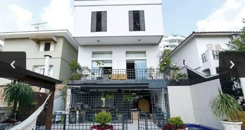 Casa para venda em Vila Sônia de 345.00m² com 5 Quartos, 2 Suites e 3 Garagens