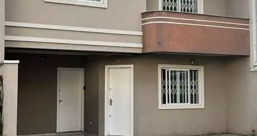 Sobrado para venda em Hauer de 158.00m² com 3 Quartos, 1 Suite e 2 Garagens