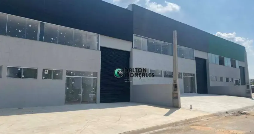 Galpão / Depósito / Armazém para venda em Loteamento Comercial Bortoletto de 440.00m² com 3 Garagens