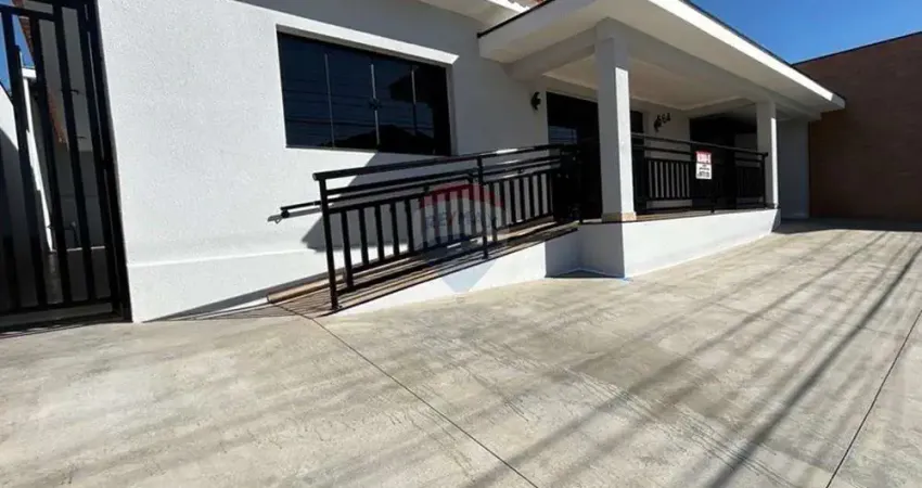 Prédio Comercial para alugar em Centro de 300.00m² com 7 Garagens