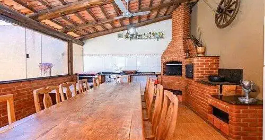 Casa para venda em Boa Vista de 180.00m² com 4 Quartos, 4 Suites e 4 Garagens