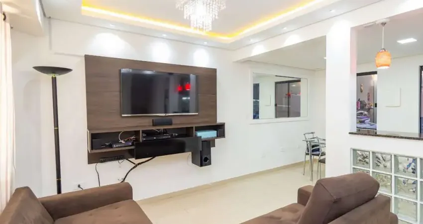 Sobrado para venda em Cidade Industrial de 126.00m² com 3 Quartos, 1 Suite e 4 Garagens