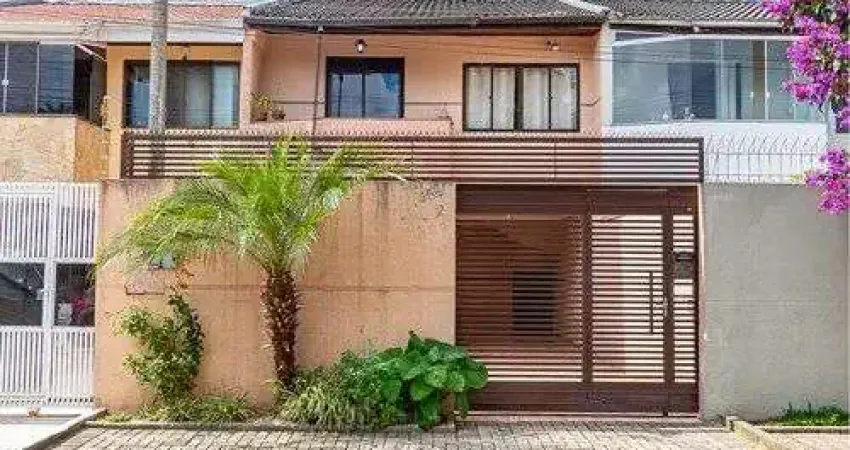 Sobrado para venda em Novo Mundo de 120.00m² com 3 Quartos, 1 Suite e 2 Garagens