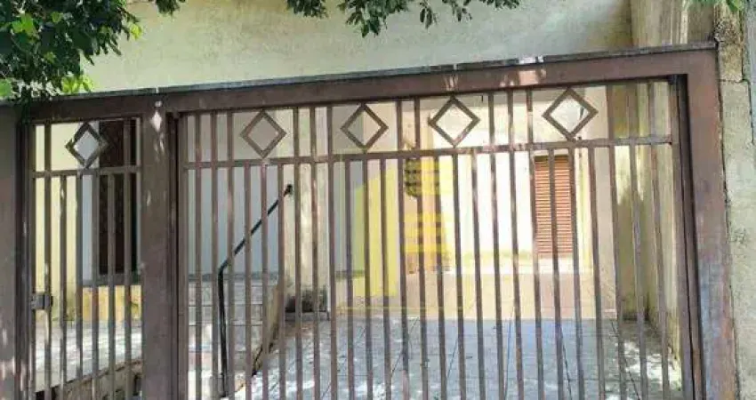 Casa para alugar em Vila Angélica de 140.00m² com 3 Quartos, 1 Suite e 2 Garagens