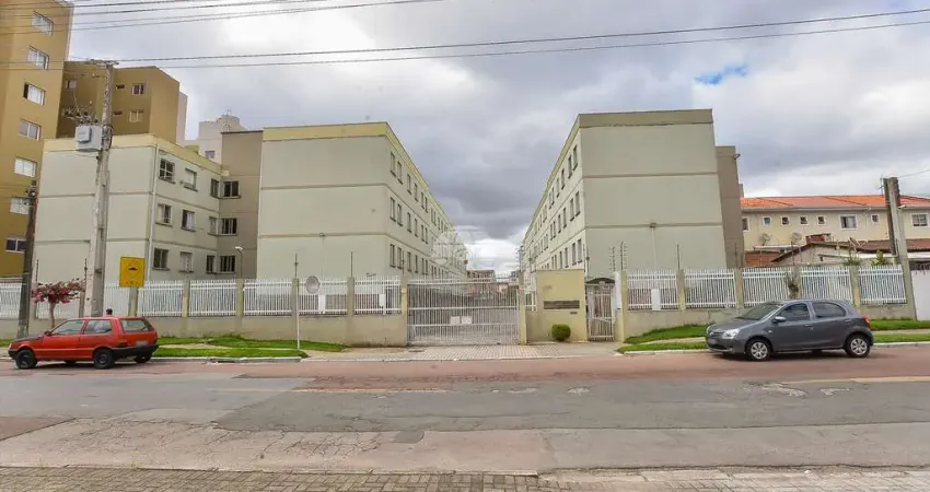 Apartamento para venda em Capão Raso de 54.00m² com 2 Quartos e 1 Garagem