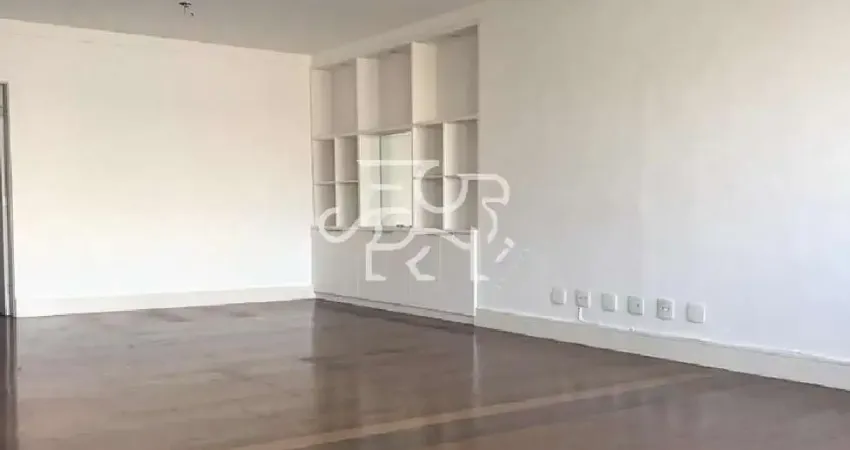 Apartamento para venda em Real Parque de 185.00m² com 4 Quartos, 3 Suites e 3 Garagens