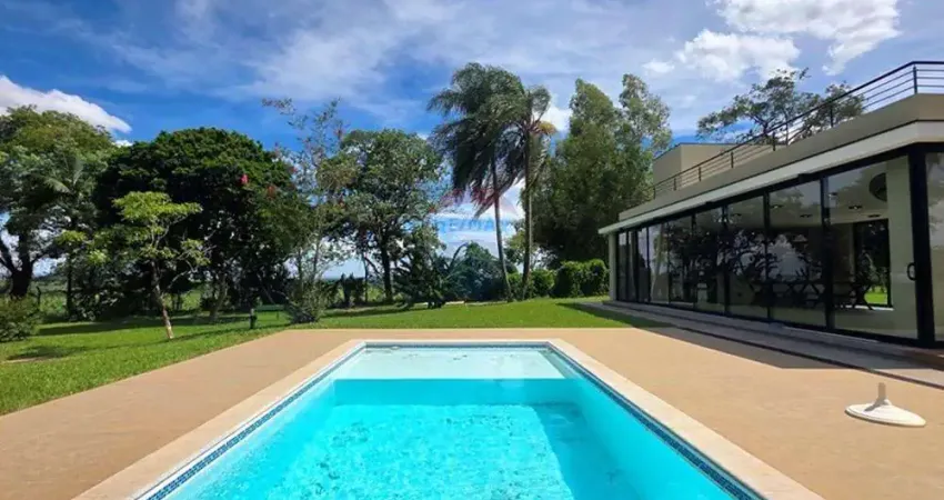 Chácara para venda em Centro de 1533.00m² com 4 Quartos, 3 Suites e 30 Garagens