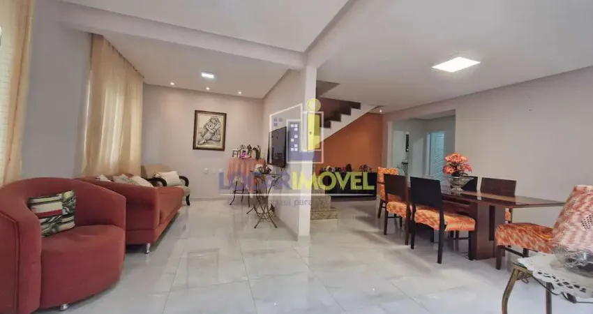 Casa para venda em Candeias de 209.00m² com 3 Quartos, 2 Suites e 2 Garagens