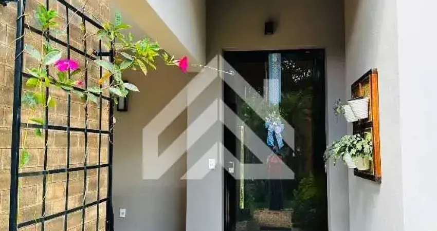 Casa de Condomínio para venda em Residencial Florença de 429.00m² com 4 Quartos, 2 Suites e 4 Garagens