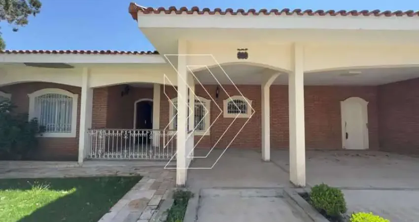 Casa para venda em Fragata de 350.00m² com 3 Quartos, 1 Suite e 4 Garagens