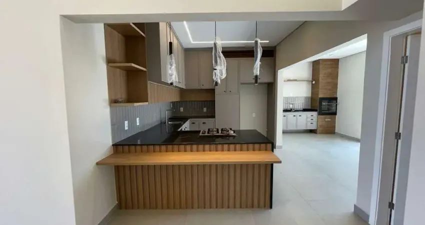 Casa de Condomínio para venda em Residencial London Park de 190.00m² com 3 Quartos, 3 Suites e 4 Garagens