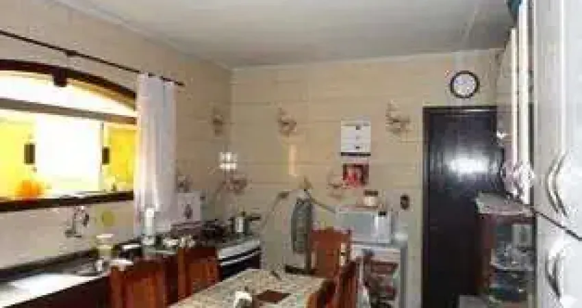 Sobrado para venda em Vila Costa Melo de 122.00m² com 3 Quartos, 1 Suite e 2 Garagens