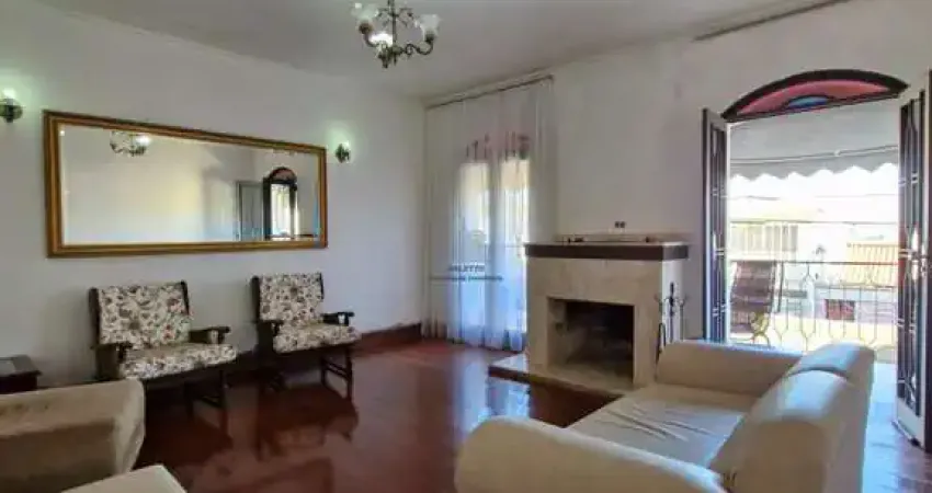 Casa para venda em Jardim Guarani de 243.00m² com 3 Quartos, 1 Suite e 4 Garagens