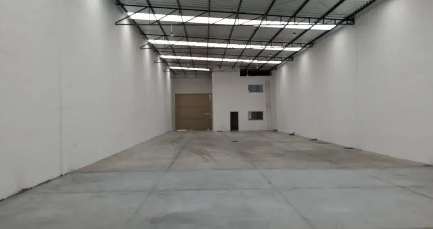 Galpão / Depósito / Armazém para venda e aluguel em Jardim Zara de 600.00m²