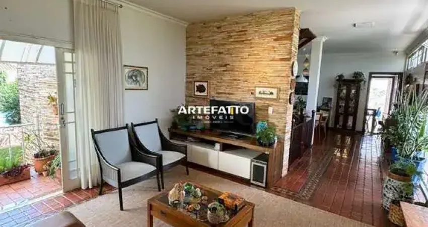 Casa para venda em Vila Totoli de 287.00m² com 3 Quartos, 1 Suite e 4 Garagens