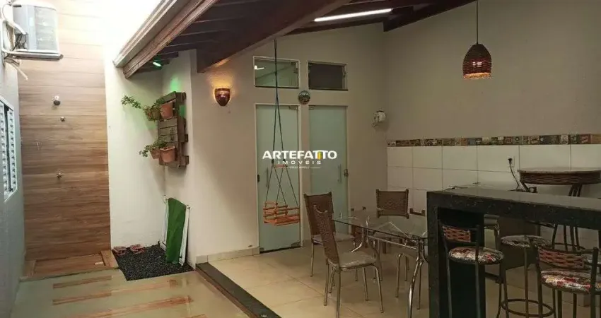 Casa para venda em Jardim Cambuí de 140.00m² com 2 Quartos e 3 Garagens