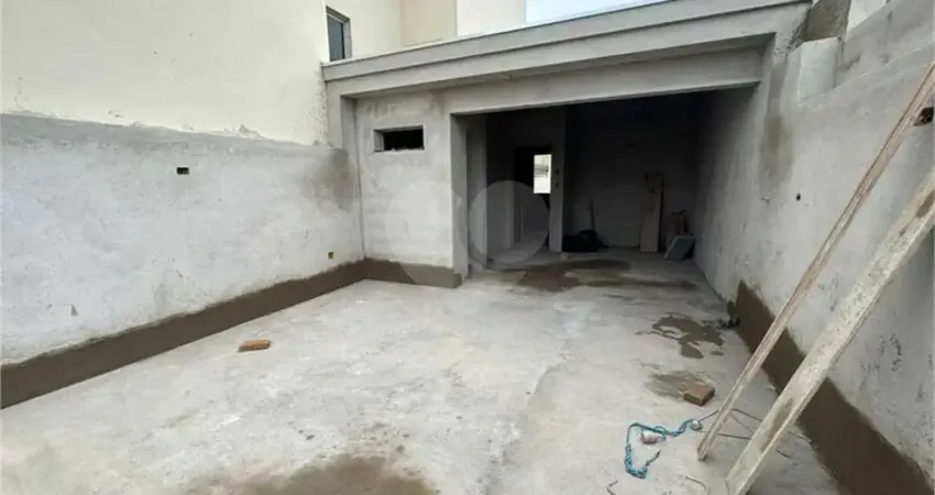 Sobrado para venda em Vila Camilópolis de 147.30m² com 3 Quartos, 2 Suites e 4 Garagens