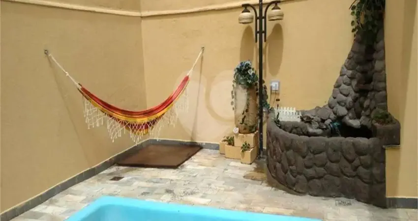 Sobrado para venda em Vila Camilópolis de 220.00m² com 3 Quartos, 2 Suites e 5 Garagens