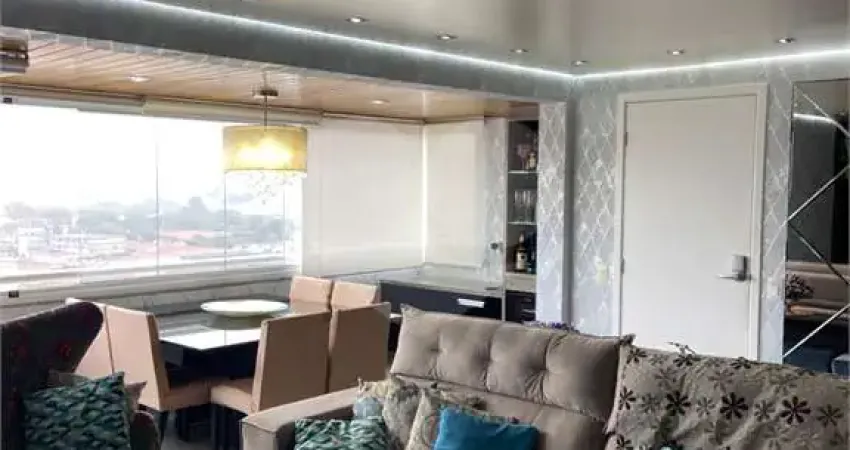 Apartamento para venda em Centro de 128.00m² com 3 Quartos, 3 Suites e 3 Garagens