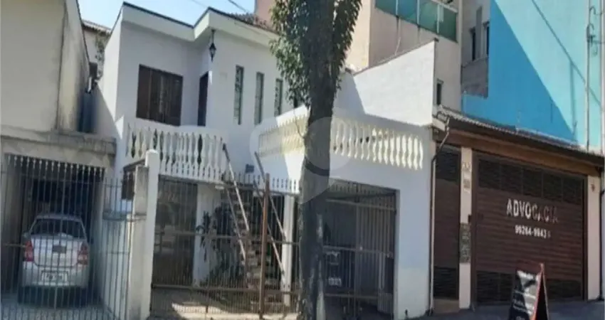 Casa para venda em Vila Assunção de 240.00m² com 3 Quartos, 1 Suite e 5 Garagens