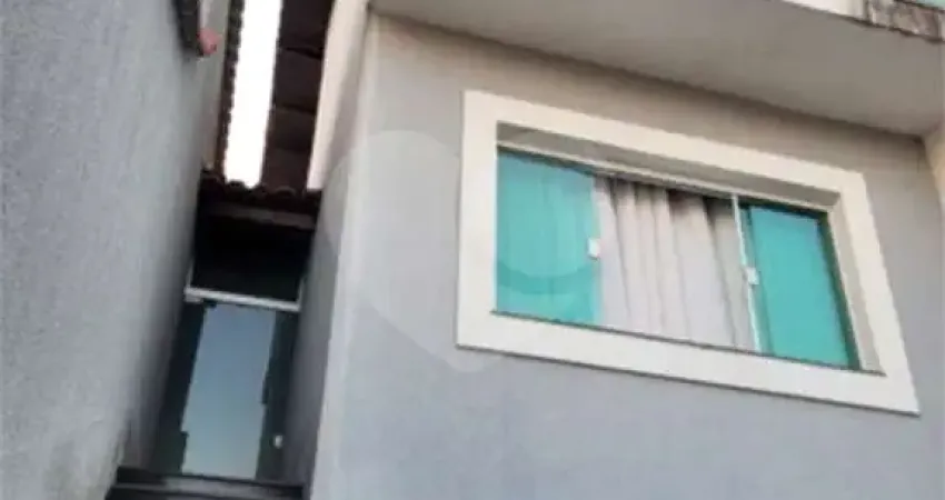 Sobrado para venda em Parque Jaçatuba de 132.00m² com 3 Quartos, 1 Suite e 3 Garagens