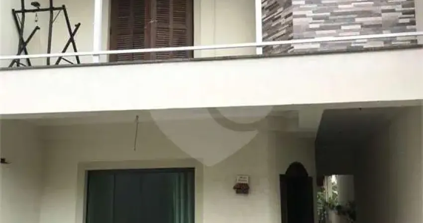 Sobrado para venda em Vila Camilópolis de 156.90m² com 3 Quartos, 1 Suite e 4 Garagens