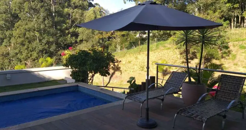 Casa de Condomínio para venda em Tamboré de 400.00m² com 3 Quartos, 3 Suites e 6 Garagens