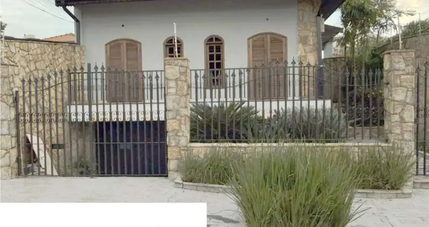 Casa para venda em Jardim Presidente Wenceslau de 298.00m² com 3 Quartos, 1 Suite e 3 Garagens