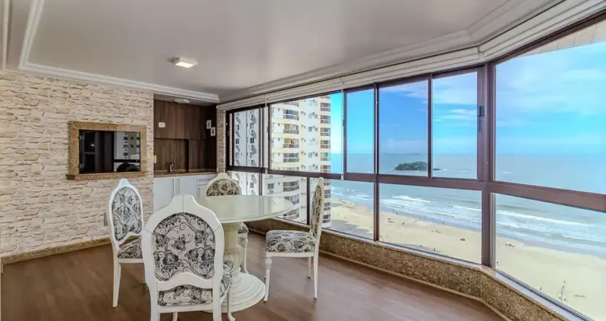 Apartamento para venda em Centro de 180.00m² com 4 Quartos, 2 Suites e 2 Garagens