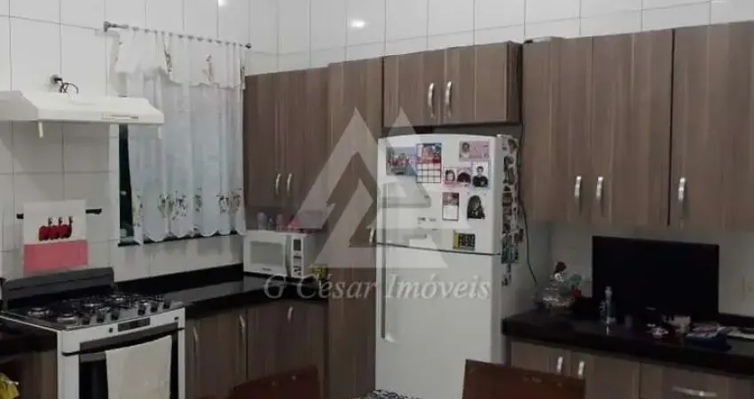 Sobrado para venda em Jardim Las Vegas de 244.00m² com 5 Quartos, 1 Suite e 4 Garagens