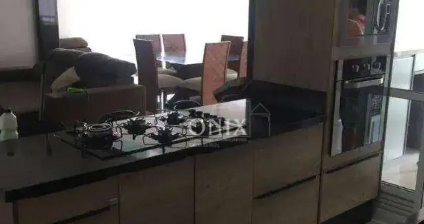 Apartamento para alugar em Vila Mogilar de 125.00m² com 3 Quartos e 3 Suites