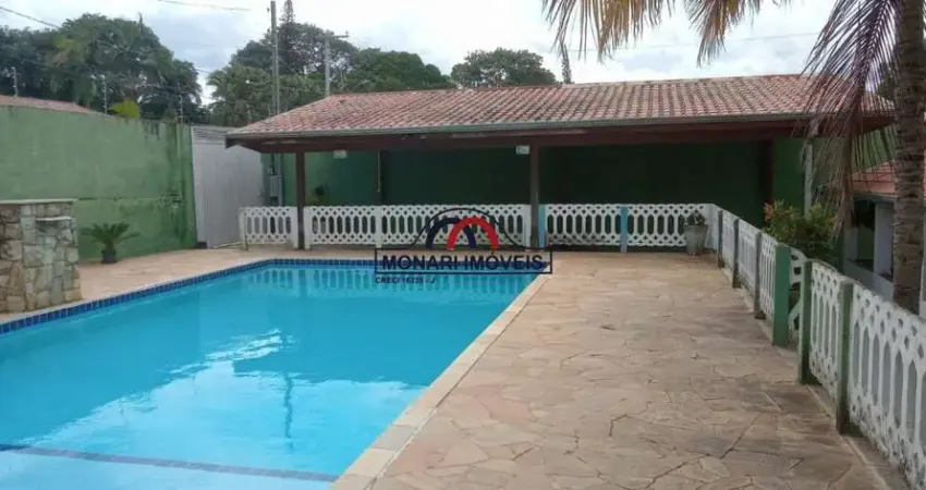 Casa para venda em Praia Dos Namorados de 196.00m² com 3 Quartos, 1 Suite e 6 Garagens