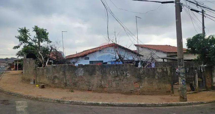 Casa para venda em Jardim Ipê Pinheiro de 200.00m² com 3 Quartos