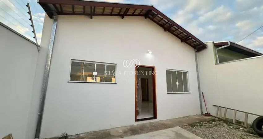 Casa para venda em Jardim Oásis de 137.00m² com 2 Quartos, 1 Suite e 2 Garagens