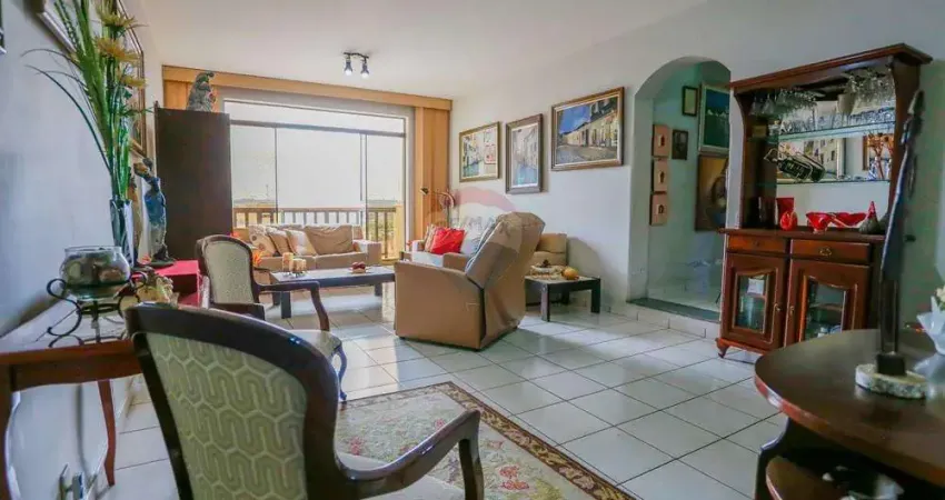 Apartamento para venda em Centro de 202.00m² com 3 Quartos, 1 Suite e 2 Garagens