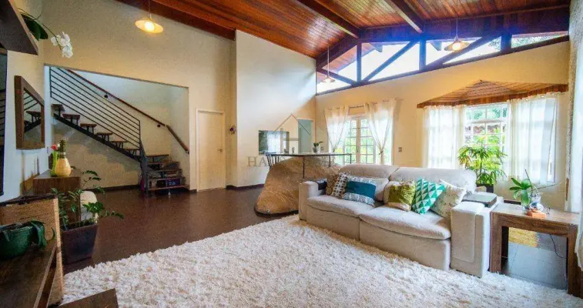 Casa de Condomínio para venda em Chácara Vale Do Rio Cotia de 254.00m² com 4 Quartos, 2 Suites e 6 Garagens